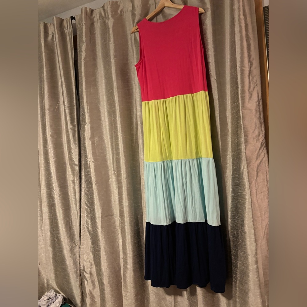 Lands’ End Maxi dress. Sz L Tall 14/16. Used 2X. Wicked fast shipping. - Picture 2 of 5